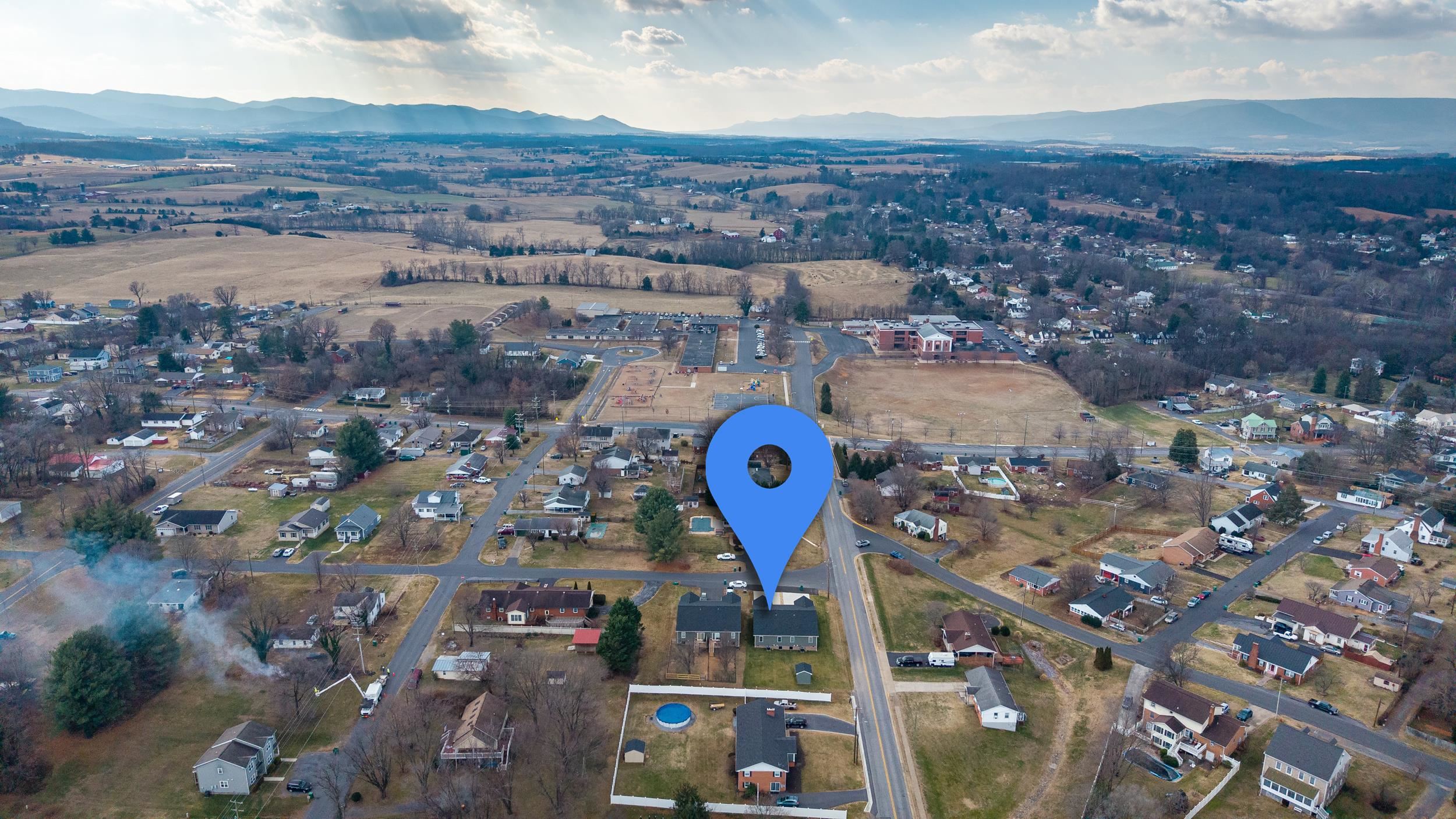 103 SIXTH AVE, LURAY, Virginia 22835, 2 Bedrooms Bedrooms, ,2 BathroomsBathrooms,Residential,103 SIXTH AVE,672580 MLS # 672580 103 SIXTH AVE, LURAY, Virginia 22835, 2 Bedrooms Bedrooms, ,2 BathroomsBathrooms,Residential,103 SIXTH AVE,672580 MLS # 672580