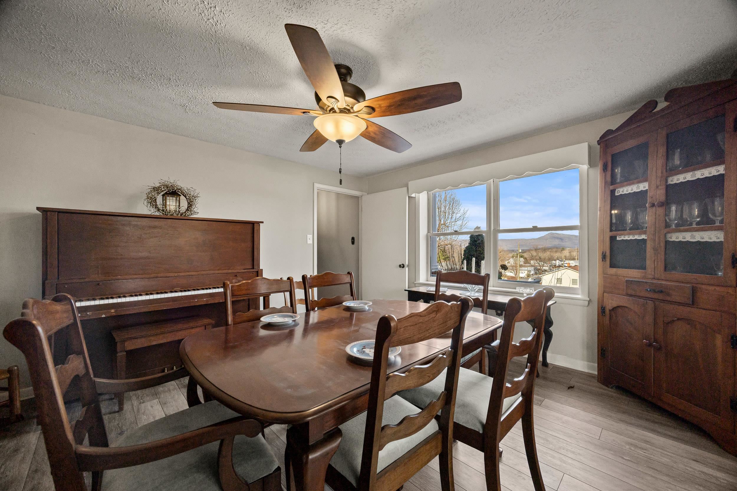 15 PAINTER ST, LURAY, Virginia 22835, 5 Bedrooms Bedrooms, ,2 BathroomsBathrooms,Residential,15 PAINTER ST,672582 MLS # 672582 15 PAINTER ST, LURAY, Virginia 22835, 5 Bedrooms Bedrooms, ,2 BathroomsBathrooms,Residential,15 PAINTER ST,672582 MLS # 672582