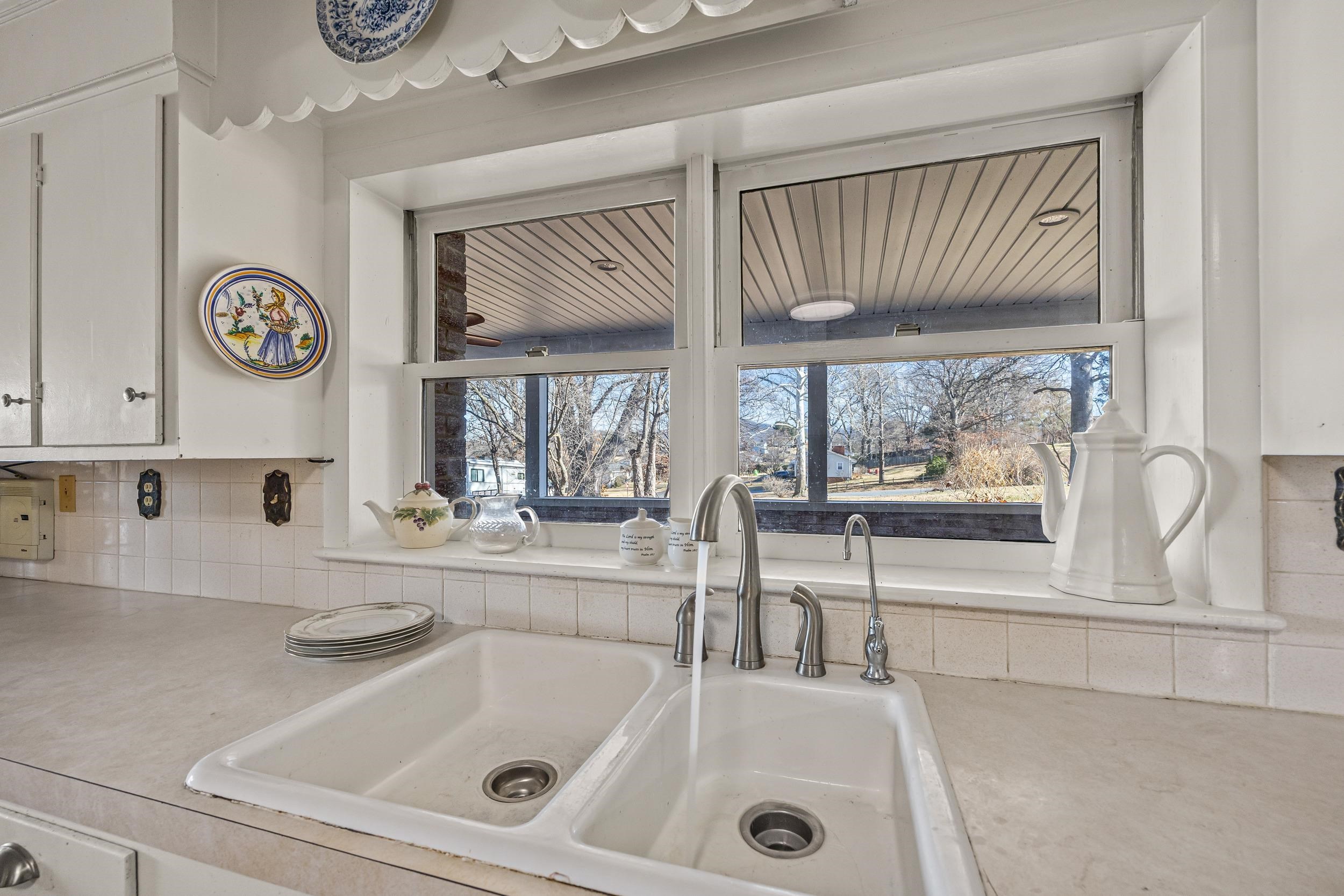 15 PAINTER ST, LURAY, Virginia 22835, 5 Bedrooms Bedrooms, ,2 BathroomsBathrooms,Residential,15 PAINTER ST,672582 MLS # 672582 15 PAINTER ST, LURAY, Virginia 22835, 5 Bedrooms Bedrooms, ,2 BathroomsBathrooms,Residential,15 PAINTER ST,672582 MLS # 672582