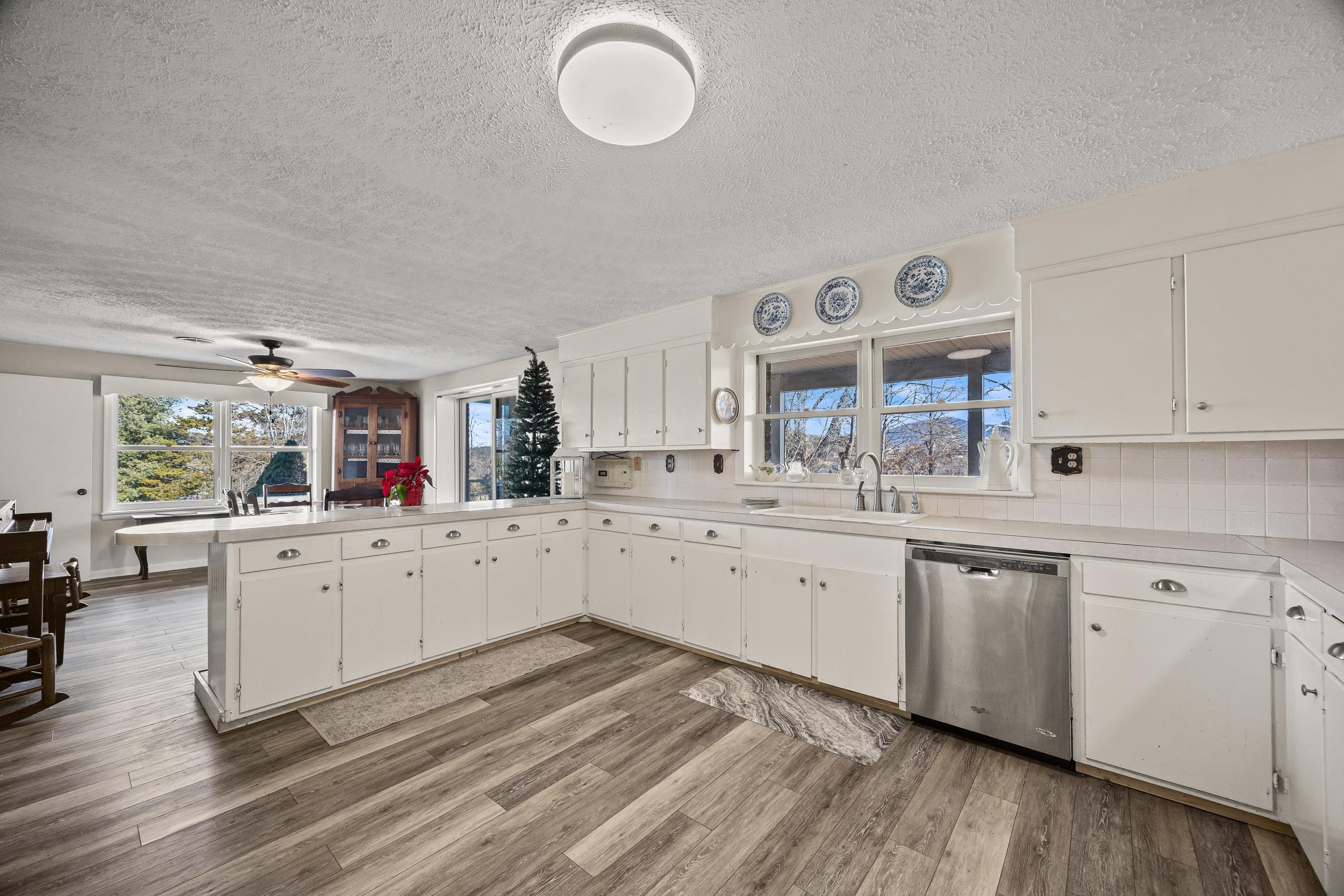 15 PAINTER ST, LURAY, Virginia 22835, 5 Bedrooms Bedrooms, ,2 BathroomsBathrooms,Residential,15 PAINTER ST,672582 MLS # 672582 15 PAINTER ST, LURAY, Virginia 22835, 5 Bedrooms Bedrooms, ,2 BathroomsBathrooms,Residential,15 PAINTER ST,672582 MLS # 672582