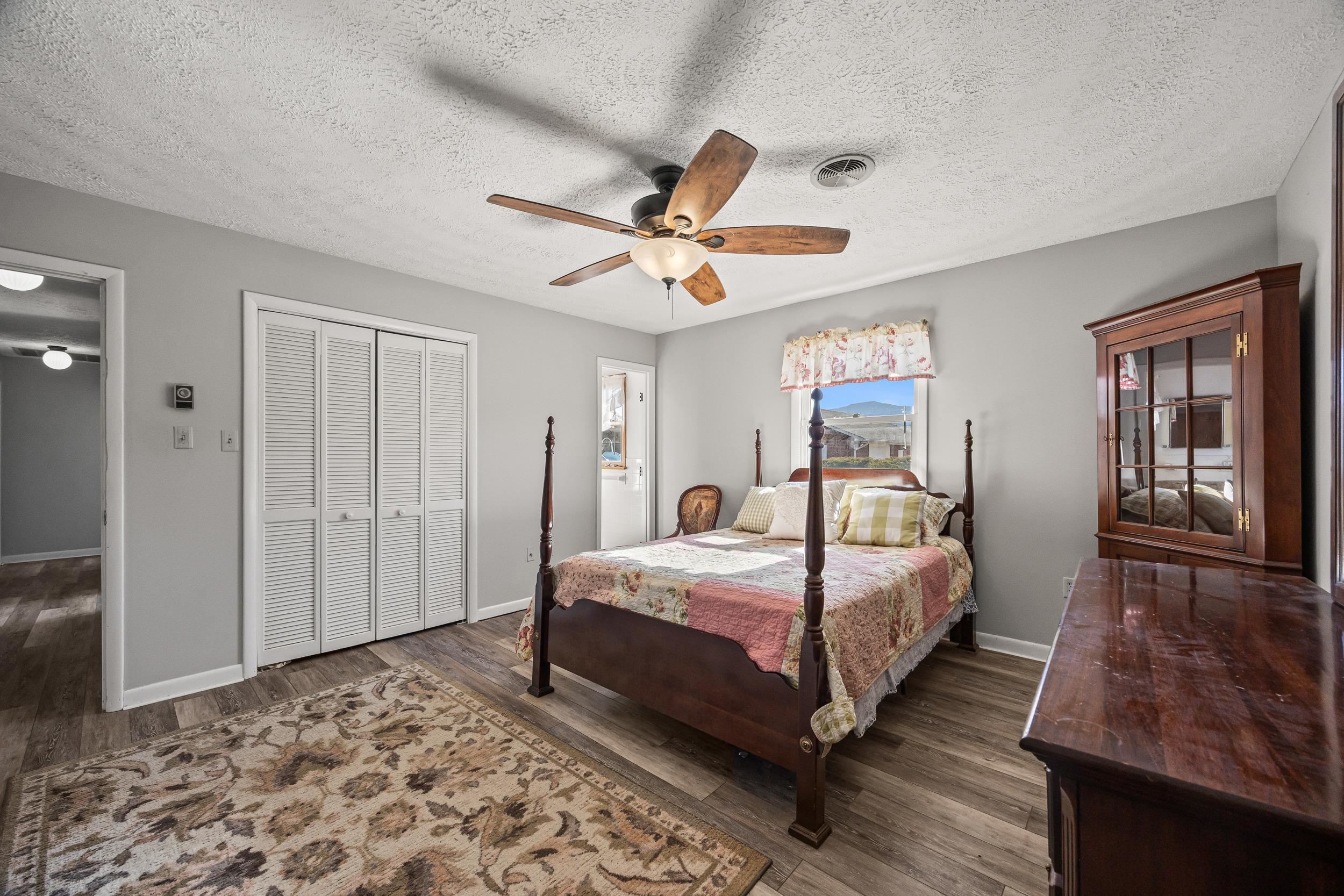 15 PAINTER ST, LURAY, Virginia 22835, 5 Bedrooms Bedrooms, ,2 BathroomsBathrooms,Residential,15 PAINTER ST,672582 MLS # 672582 15 PAINTER ST, LURAY, Virginia 22835, 5 Bedrooms Bedrooms, ,2 BathroomsBathrooms,Residential,15 PAINTER ST,672582 MLS # 672582