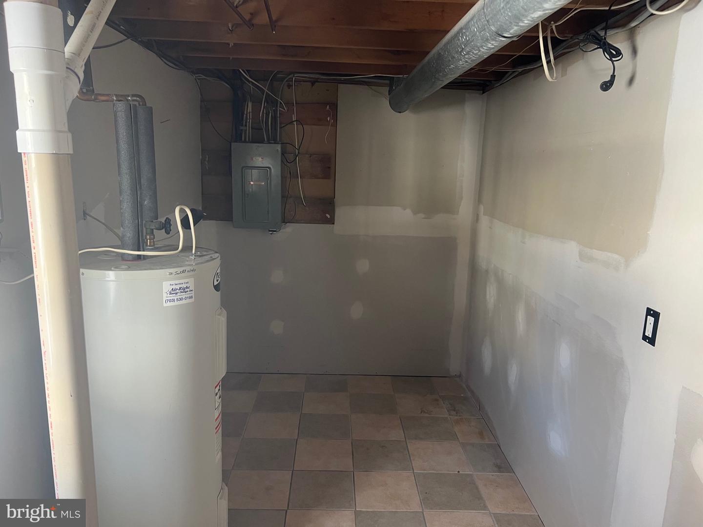 13909 MATTAPONY DR, WOODBRIDGE, Virginia 22193, 4 Bedrooms Bedrooms, ,3 BathroomsBathrooms,Residential,For sale,13909 MATTAPONY DR,VAPW2109580 MLS # VAPW2109580