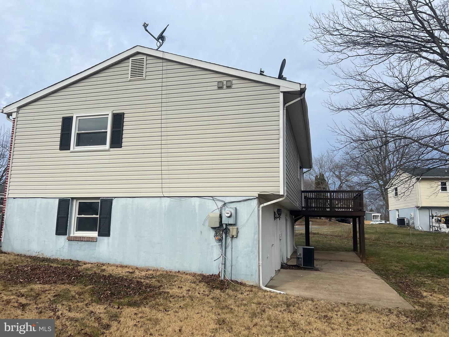 13909 MATTAPONY DR, WOODBRIDGE, Virginia 22193, 4 Bedrooms Bedrooms, ,3 BathroomsBathrooms,Residential,For sale,13909 MATTAPONY DR,VAPW2109580 MLS # VAPW2109580