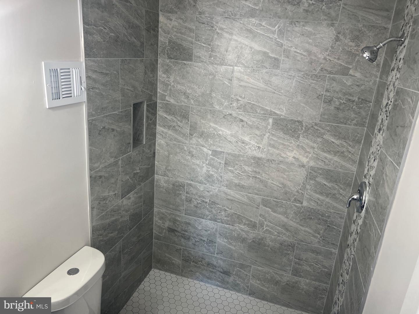 13909 MATTAPONY DR, WOODBRIDGE, Virginia 22193, 4 Bedrooms Bedrooms, ,3 BathroomsBathrooms,Residential,For sale,13909 MATTAPONY DR,VAPW2109580 MLS # VAPW2109580