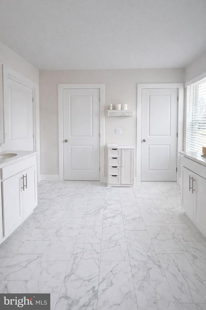 5030 THORNTON WAY, BROAD RUN, Virginia 20137, 6 Bedrooms Bedrooms, ,5 BathroomsBathrooms,Residential,For sale,5030 THORNTON WAY,VAFQ2020126 MLS # VAFQ2020126