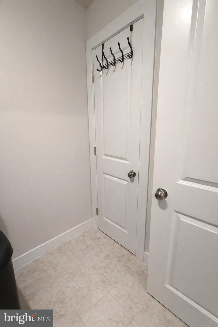 5030 THORNTON WAY, BROAD RUN, Virginia 20137, 6 Bedrooms Bedrooms, ,5 BathroomsBathrooms,Residential,For sale,5030 THORNTON WAY,VAFQ2020126 MLS # VAFQ2020126