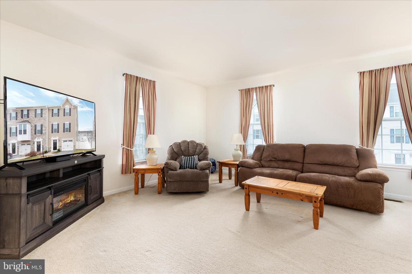 110 CHAMOMILE CT, LAKE FREDERICK, Virginia 22630, 3 Bedrooms Bedrooms, ,2 BathroomsBathrooms,Residential,For sale,110 CHAMOMILE CT,VAFV2038908 MLS # VAFV2038908