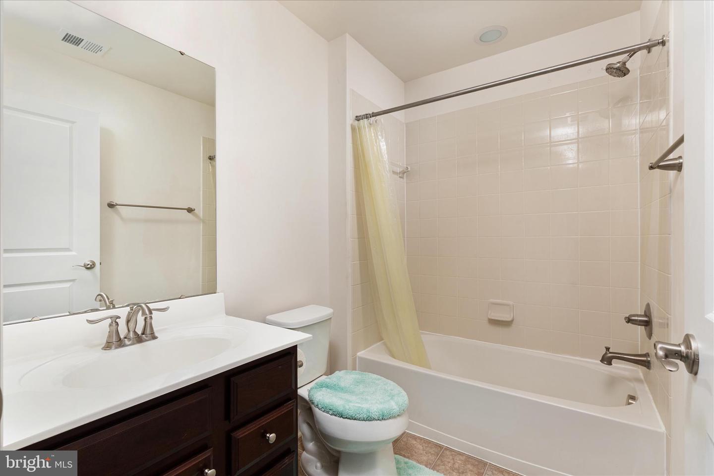 110 CHAMOMILE CT, LAKE FREDERICK, Virginia 22630, 3 Bedrooms Bedrooms, ,2 BathroomsBathrooms,Residential,For sale,110 CHAMOMILE CT,VAFV2038908 MLS # VAFV2038908