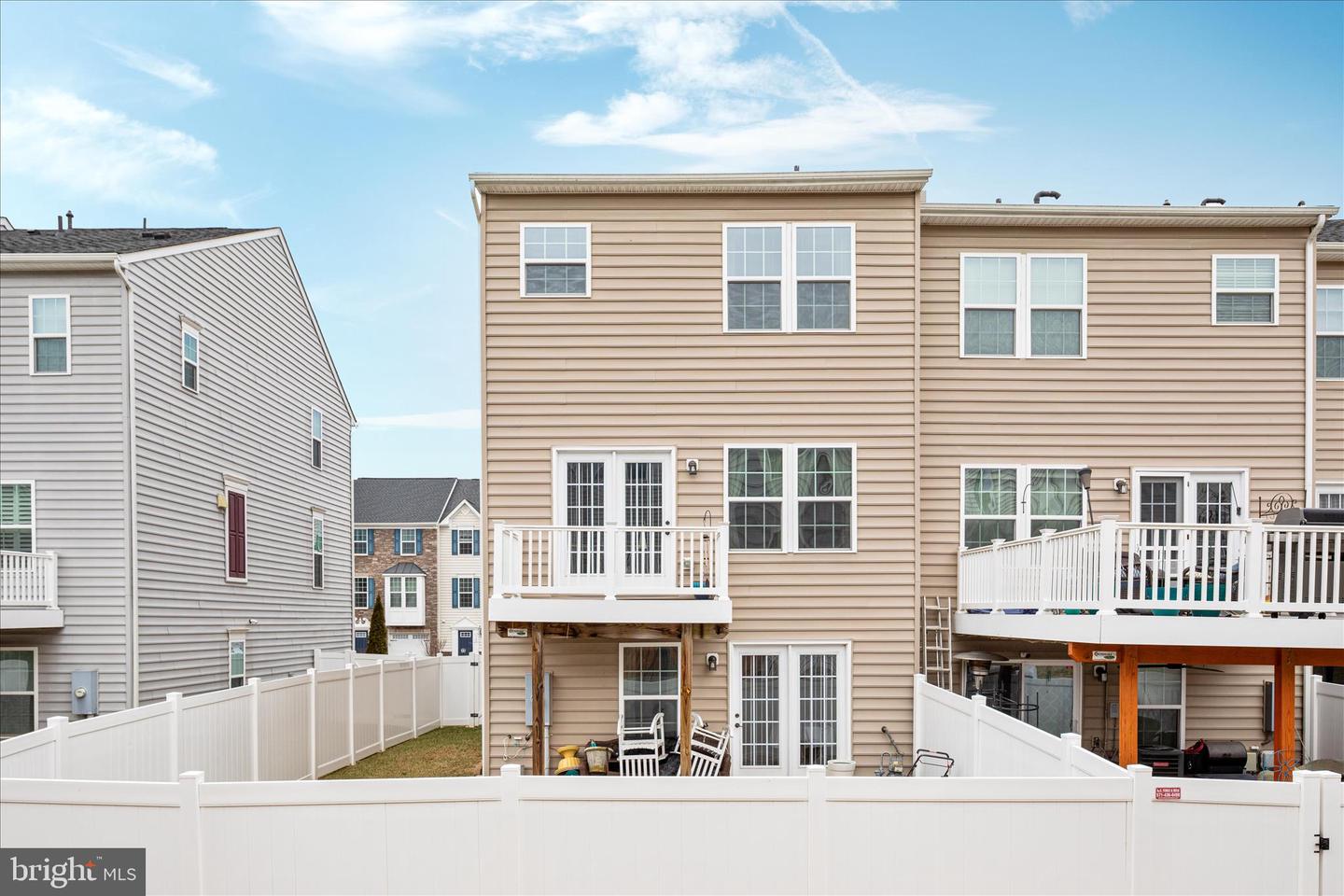 110 CHAMOMILE CT, LAKE FREDERICK, Virginia 22630, 3 Bedrooms Bedrooms, ,2 BathroomsBathrooms,Residential,For sale,110 CHAMOMILE CT,VAFV2038908 MLS # VAFV2038908