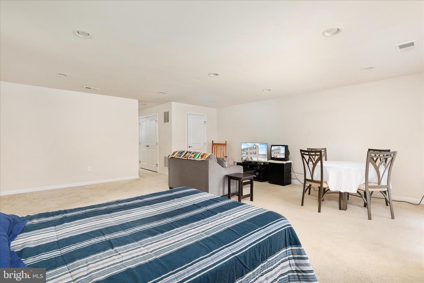 110 CHAMOMILE CT, LAKE FREDERICK, Virginia 22630, 3 Bedrooms Bedrooms, ,2 BathroomsBathrooms,Residential,For sale,110 CHAMOMILE CT,VAFV2038908 MLS # VAFV2038908