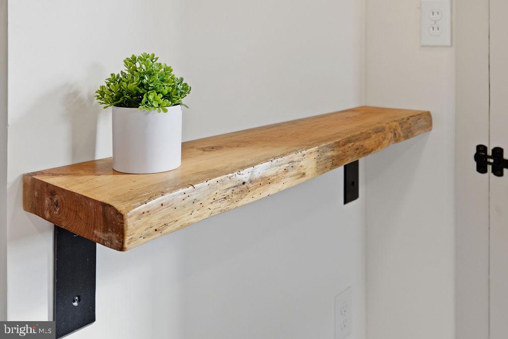 672 SHERWOOD AVE, WAYNESBORO, Virginia 22980, 2 Bedrooms Bedrooms, ,1 BathroomBathrooms,Residential,For sale,672 SHERWOOD AVE,VAWB2000202 MLS # VAWB2000202