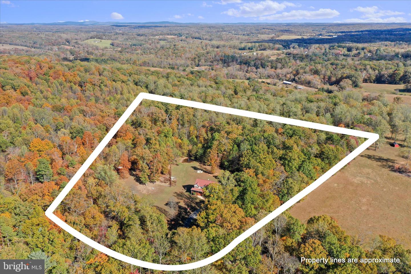 96 CASTLE MOUNTAIN RD, CASTLETON, Virginia 22716, 4 Bedrooms Bedrooms, ,3 BathroomsBathrooms,Residential,For sale,96 CASTLE MOUNTAIN RD,VARP2002460 MLS # VARP2002460