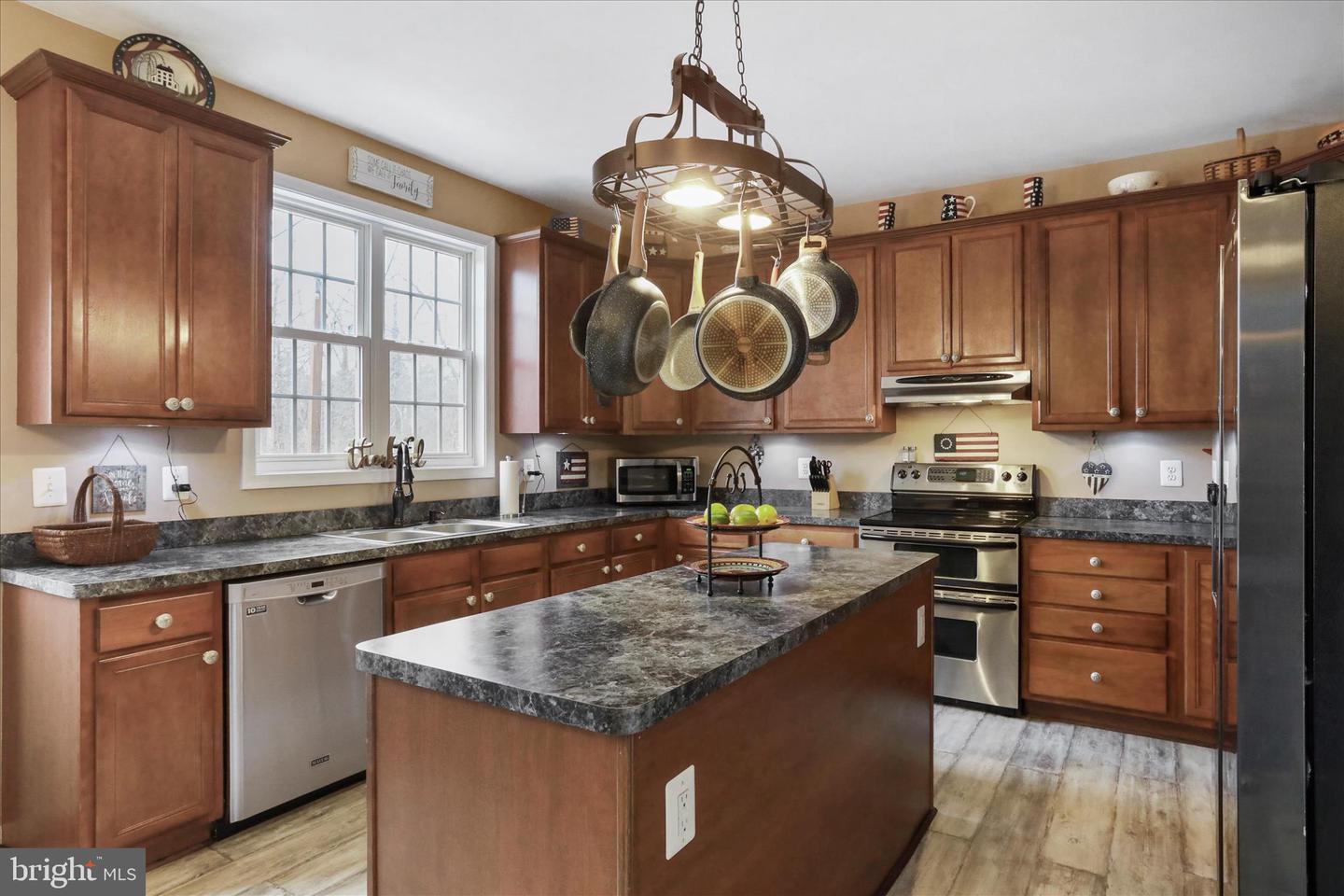 96 CASTLE MOUNTAIN RD, CASTLETON, Virginia 22716, 4 Bedrooms Bedrooms, ,3 BathroomsBathrooms,Residential,For sale,96 CASTLE MOUNTAIN RD,VARP2002460 MLS # VARP2002460