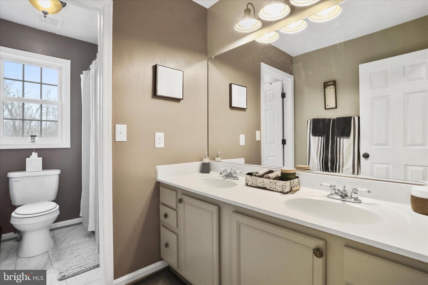 96 CASTLE MOUNTAIN RD, CASTLETON, Virginia 22716, 4 Bedrooms Bedrooms, ,3 BathroomsBathrooms,Residential,For sale,96 CASTLE MOUNTAIN RD,VARP2002460 MLS # VARP2002460