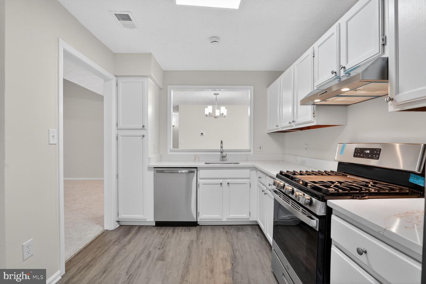 2273 HUNTERS RUN DR, RESTON, Virginia 20191, 2 Bedrooms Bedrooms, ,2 BathroomsBathrooms,Residential,For sale,2273 HUNTERS RUN DR,VAFX2286318 MLS # VAFX2286318