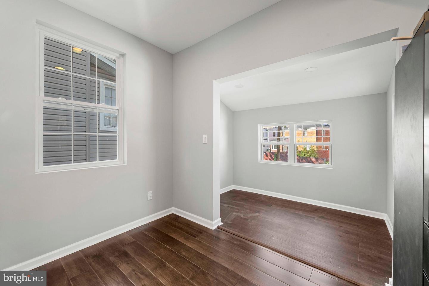 2814 RHODE ISLAND AVE NE, WASHINGTON, District Of Columbia 20018, 4 Bedrooms Bedrooms, ,4 BathroomsBathrooms,Residential,For sale,2814 RHODE ISLAND AVE NE,DCDC2242028 MLS # DCDC2242028