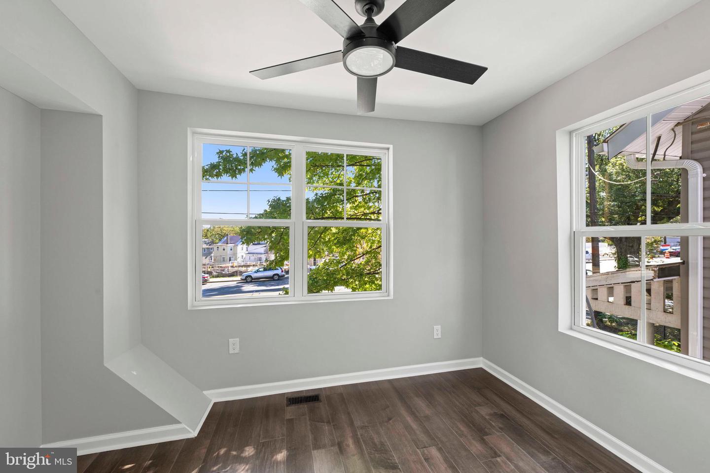 2814 RHODE ISLAND AVE NE, WASHINGTON, District Of Columbia 20018, 4 Bedrooms Bedrooms, ,4 BathroomsBathrooms,Residential,For sale,2814 RHODE ISLAND AVE NE,DCDC2242028 MLS # DCDC2242028