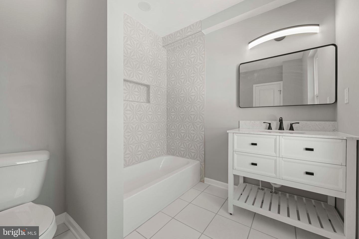 2814 RHODE ISLAND AVE NE, WASHINGTON, District Of Columbia 20018, 4 Bedrooms Bedrooms, ,4 BathroomsBathrooms,Residential,For sale,2814 RHODE ISLAND AVE NE,DCDC2242028 MLS # DCDC2242028