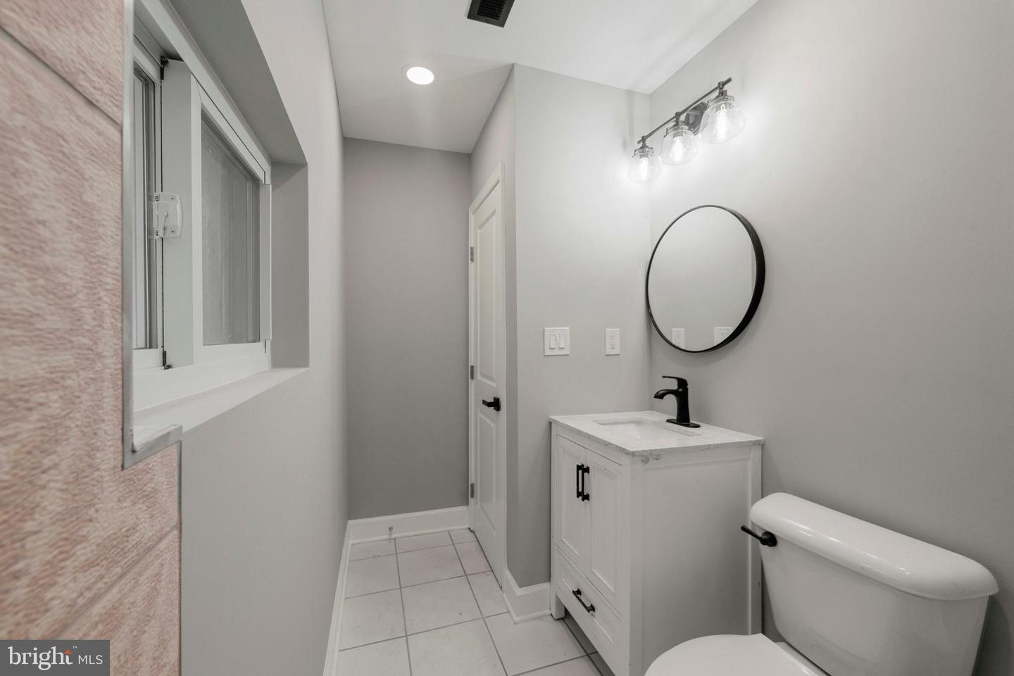 2814 RHODE ISLAND AVE NE, WASHINGTON, District Of Columbia 20018, 4 Bedrooms Bedrooms, ,4 BathroomsBathrooms,Residential,For sale,2814 RHODE ISLAND AVE NE,DCDC2242028 MLS # DCDC2242028