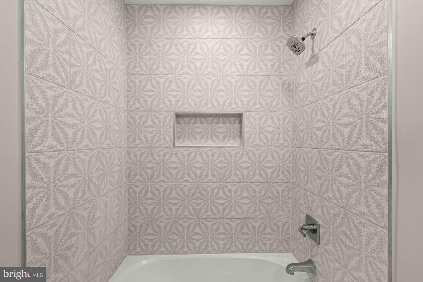 2814 RHODE ISLAND AVE NE, WASHINGTON, District Of Columbia 20018, 4 Bedrooms Bedrooms, ,4 BathroomsBathrooms,Residential,For sale,2814 RHODE ISLAND AVE NE,DCDC2242028 MLS # DCDC2242028