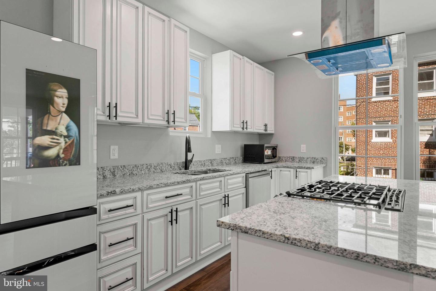 2814 RHODE ISLAND AVE NE, WASHINGTON, District Of Columbia 20018, 4 Bedrooms Bedrooms, ,4 BathroomsBathrooms,Residential,For sale,2814 RHODE ISLAND AVE NE,DCDC2242028 MLS # DCDC2242028