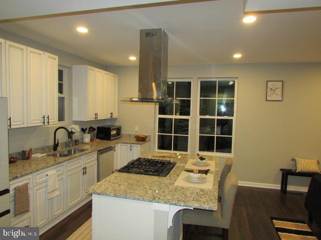 2814 RHODE ISLAND AVE NE, WASHINGTON, District Of Columbia 20018, 4 Bedrooms Bedrooms, ,4 BathroomsBathrooms,Residential,For sale,2814 RHODE ISLAND AVE NE,DCDC2242028 MLS # DCDC2242028