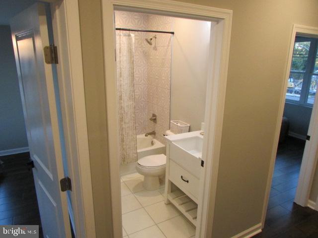 2814 RHODE ISLAND AVE NE, WASHINGTON, District Of Columbia 20018, 4 Bedrooms Bedrooms, ,4 BathroomsBathrooms,Residential,For sale,2814 RHODE ISLAND AVE NE,DCDC2242028 MLS # DCDC2242028