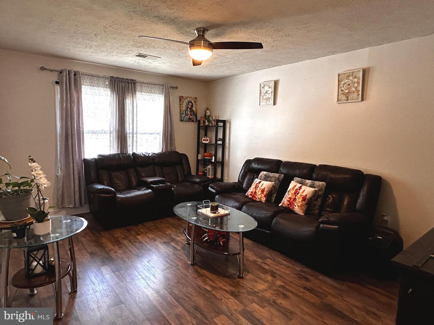 349 RITENOUR ST, FRONT ROYAL, Virginia 22630, 3 Bedrooms Bedrooms, 6 Rooms Rooms,1 BathroomBathrooms,Residential,For sale,349 RITENOUR ST,VAWR2012282 MLS # VAWR2012282