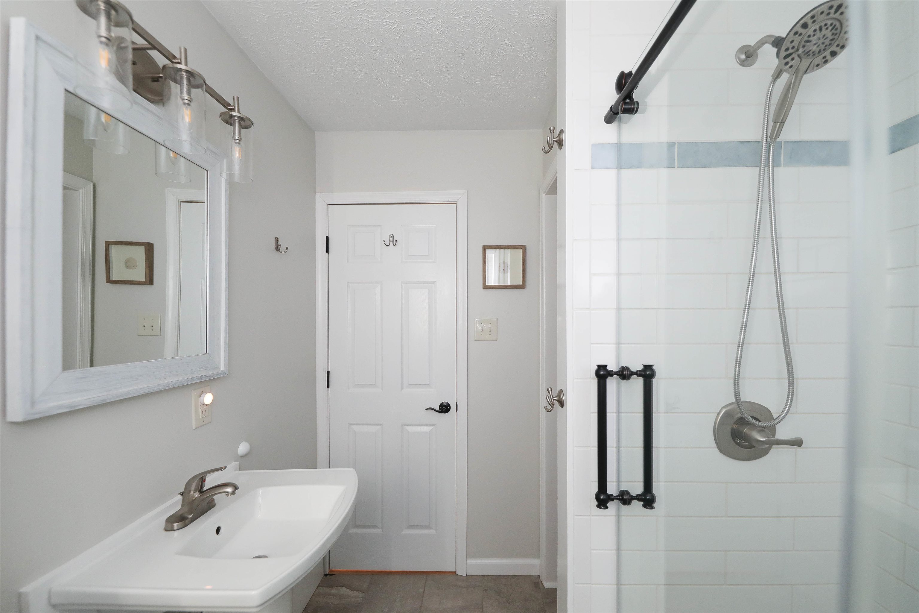 1198 SPAULDING ST, STAUNTON, Virginia 24401, 3 Bedrooms Bedrooms, ,1 BathroomBathrooms,Residential,1198 SPAULDING ST,672585 MLS # 672585