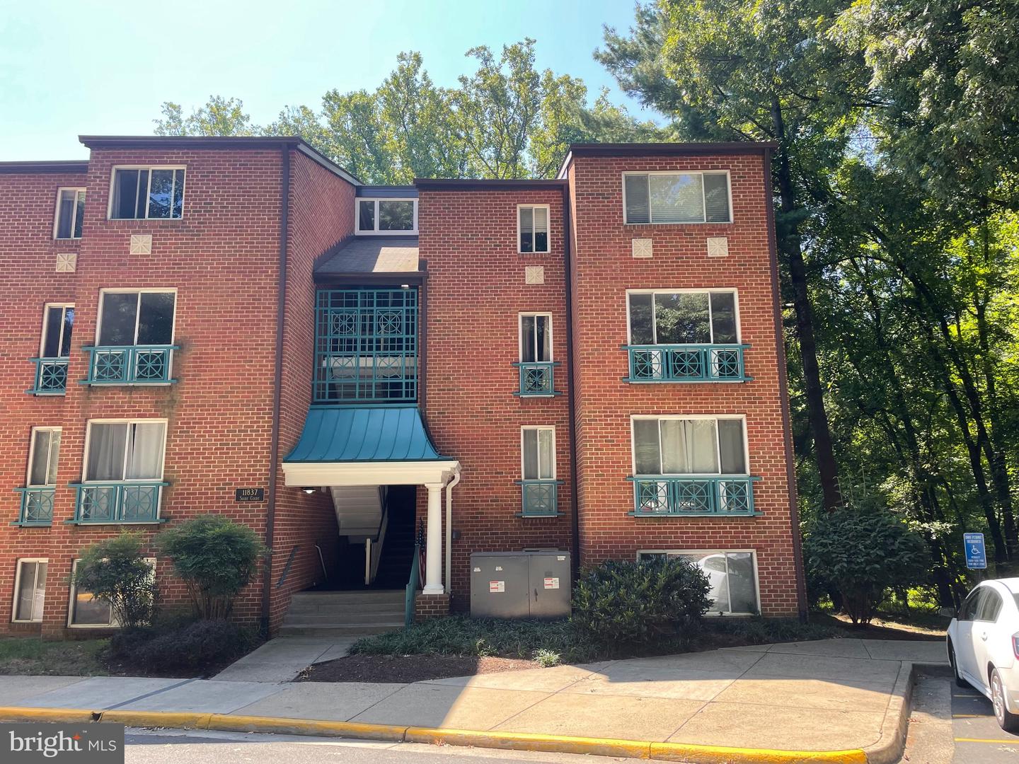 11837 SHIRE CT #22, RESTON, Virginia 20191, 2 Bedrooms Bedrooms, ,1 BathroomBathrooms,Residential,For sale,11837 SHIRE CT #22,VAFX2278152 MLS # VAFX2278152