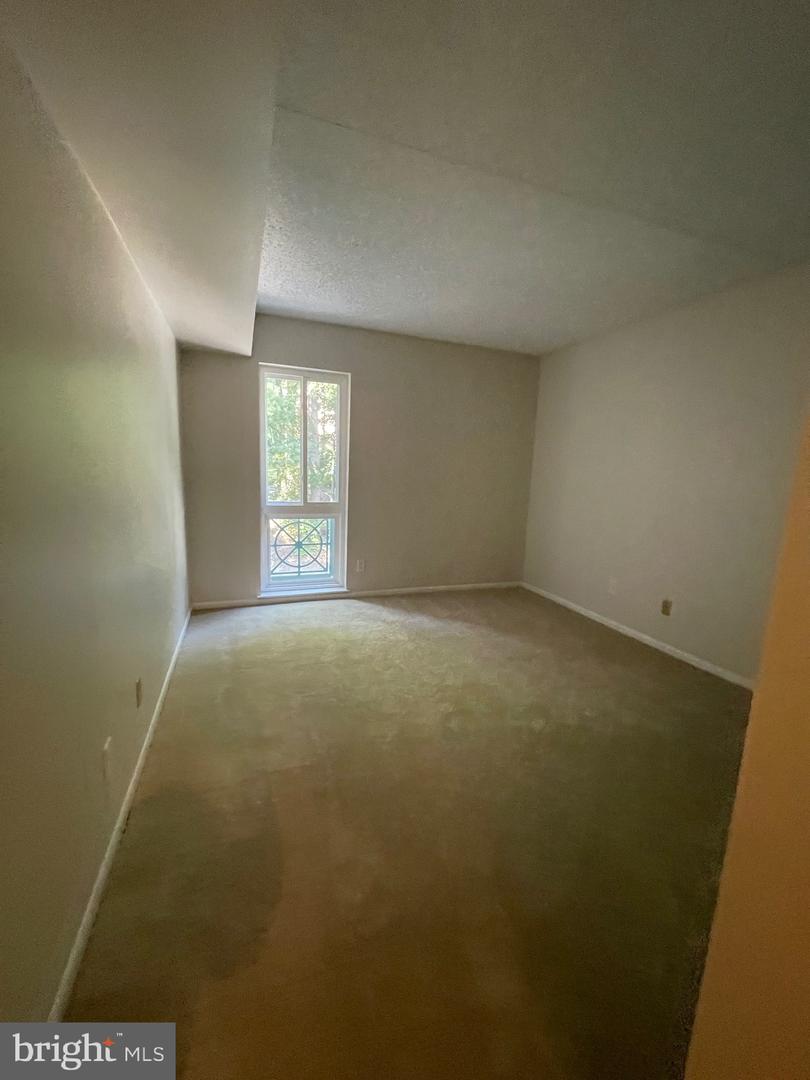 11837 SHIRE CT #22, RESTON, Virginia 20191, 2 Bedrooms Bedrooms, ,1 BathroomBathrooms,Residential,For sale,11837 SHIRE CT #22,VAFX2278152 MLS # VAFX2278152