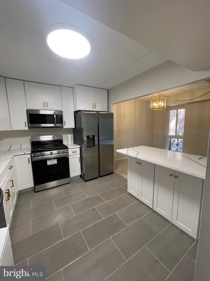 11837 SHIRE CT #22, RESTON, Virginia 20191, 2 Bedrooms Bedrooms, ,1 BathroomBathrooms,Residential,For sale,11837 SHIRE CT #22,VAFX2278152 MLS # VAFX2278152