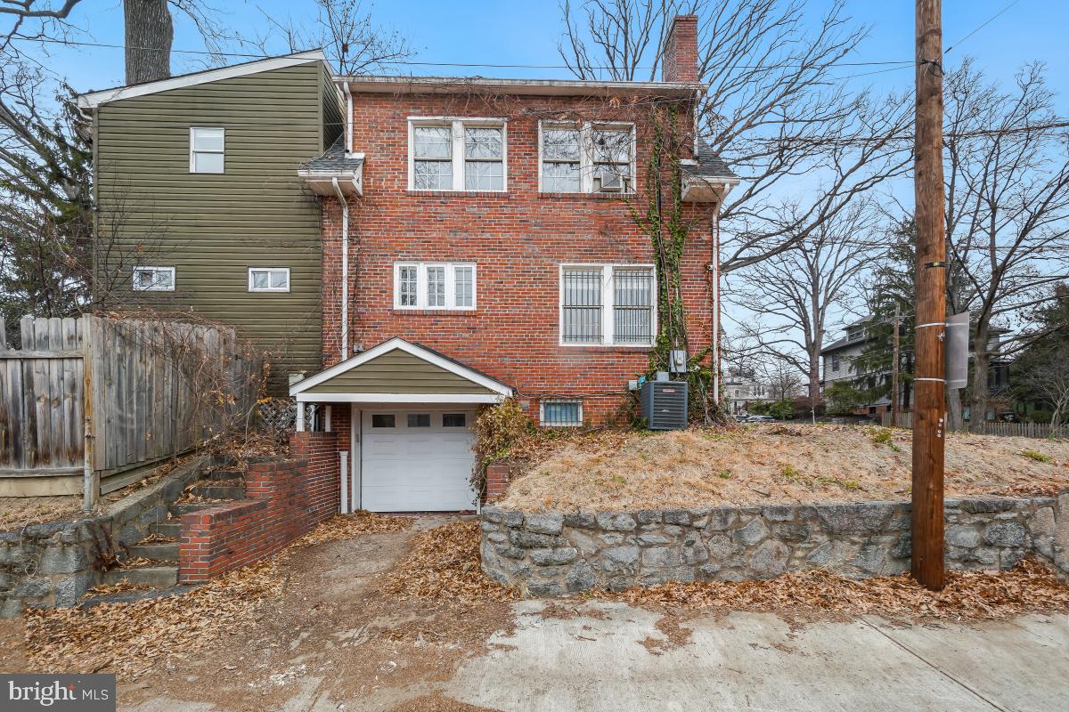 6712 6TH ST NW, WASHINGTON, District Of Columbia 20012, 3 Bedrooms Bedrooms, 13 Rooms Rooms,3 BathroomsBathrooms,Residential,For sale,6712 6TH ST NW,DCDC2235250 MLS # DCDC2235250