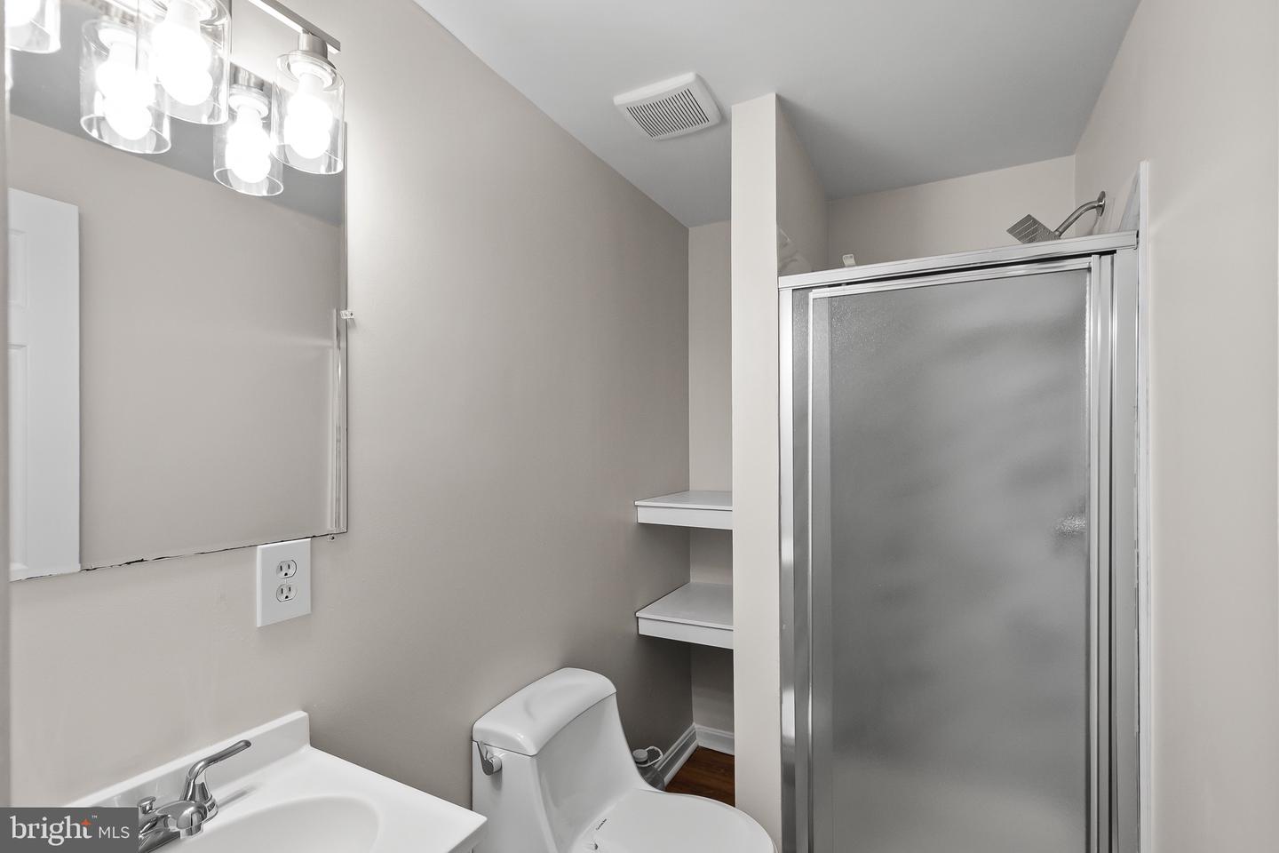 4502 KENTMORE DR, WOODBRIDGE, Virginia 22193, 4 Bedrooms Bedrooms, ,2 BathroomsBathrooms,Residential,For sale,4502 KENTMORE DR,VAPW2110460 MLS # VAPW2110460