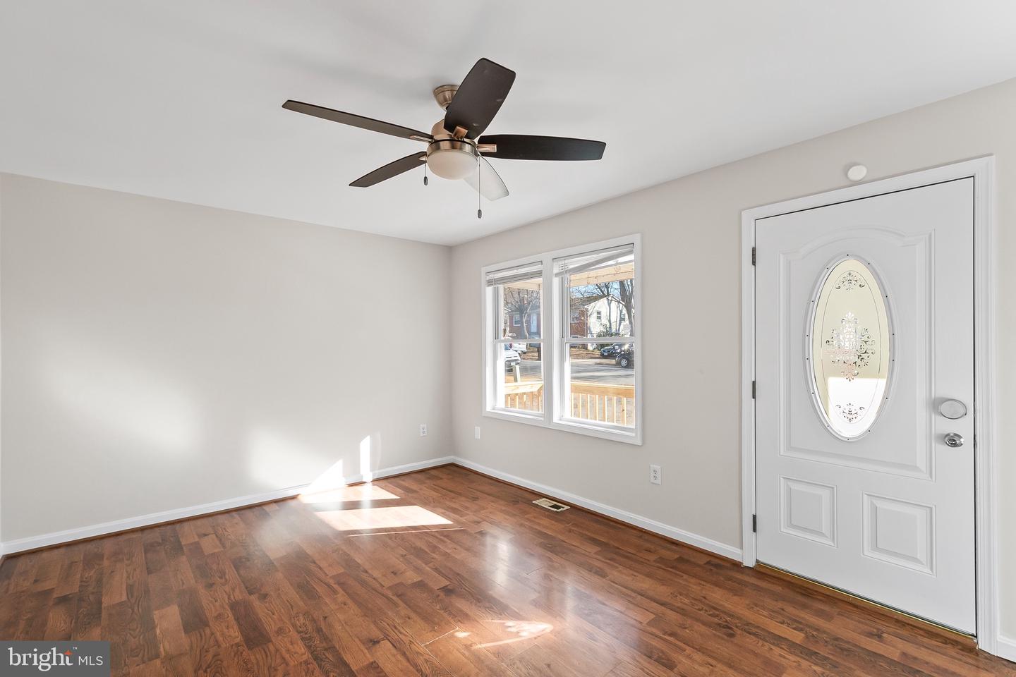 4502 KENTMORE DR, WOODBRIDGE, Virginia 22193, 4 Bedrooms Bedrooms, ,2 BathroomsBathrooms,Residential,For sale,4502 KENTMORE DR,VAPW2110460 MLS # VAPW2110460