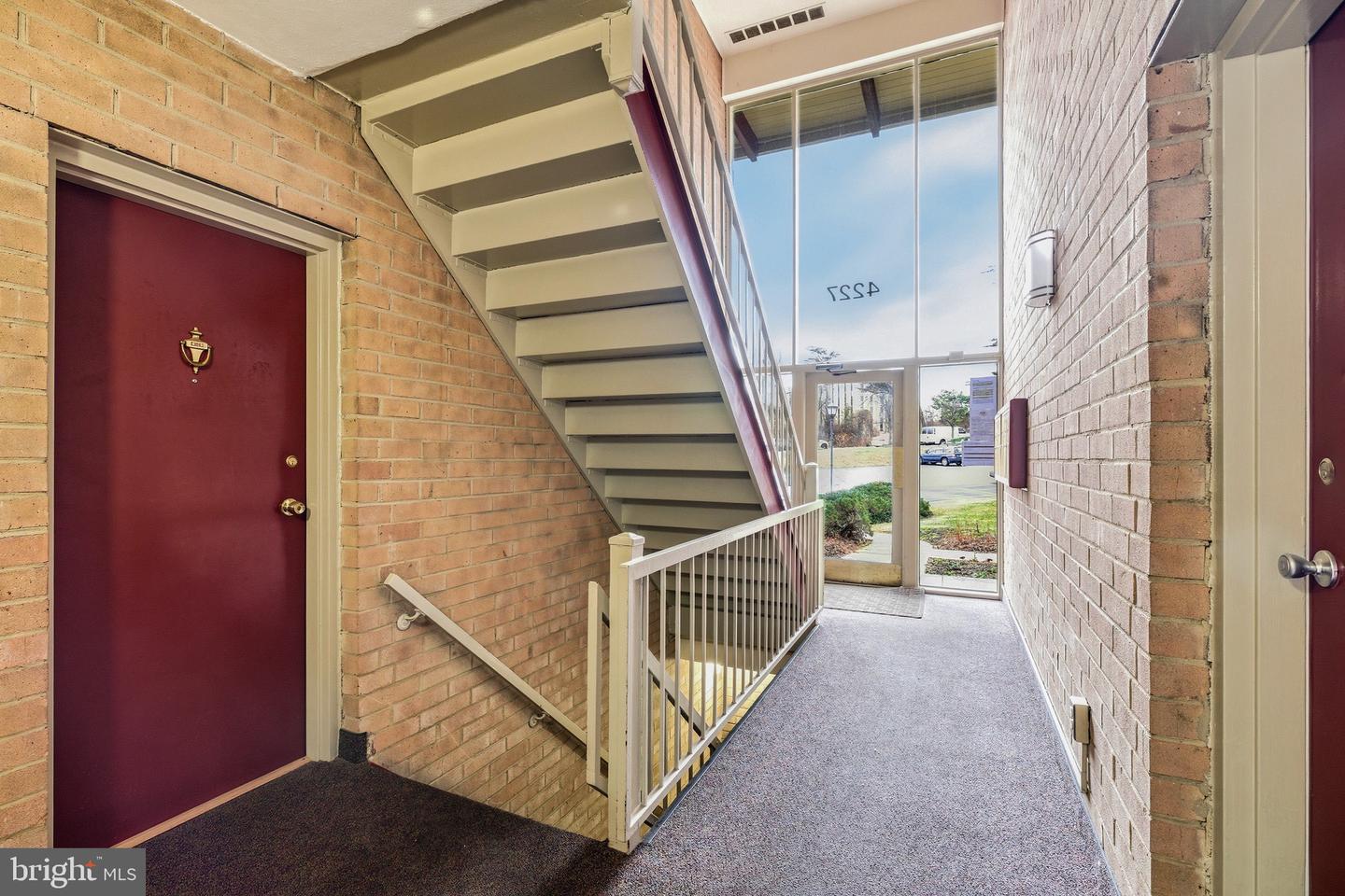 4227 AMERICANA DR #103 E, ANNANDALE, Virginia 22003, 2 Bedrooms Bedrooms, ,1 BathroomBathrooms,Residential,For sale,4227 AMERICANA DR #103 E,VAFX2285990 MLS # VAFX2285990