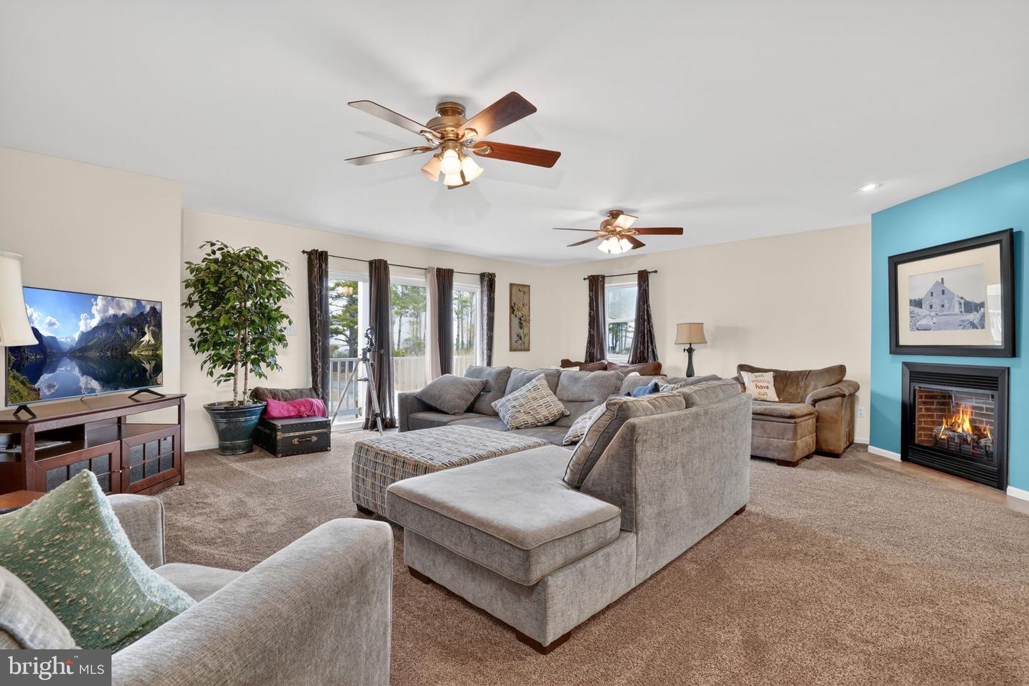 7518 DOE BAY LN, CHINCOTEAGUE ISLAND, Virginia 23336, 3 Bedrooms Bedrooms, ,2 BathroomsBathrooms,Residential,For sale,7518 DOE BAY LN,VAAC2002530 MLS # VAAC2002530