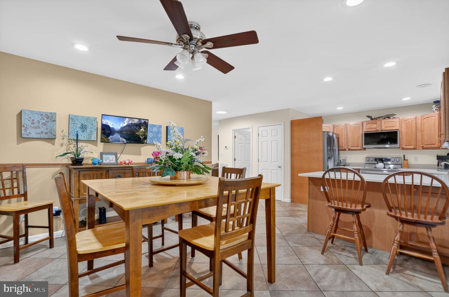 7518 DOE BAY LN, CHINCOTEAGUE ISLAND, Virginia 23336, 3 Bedrooms Bedrooms, ,2 BathroomsBathrooms,Residential,For sale,7518 DOE BAY LN,VAAC2002530 MLS # VAAC2002530