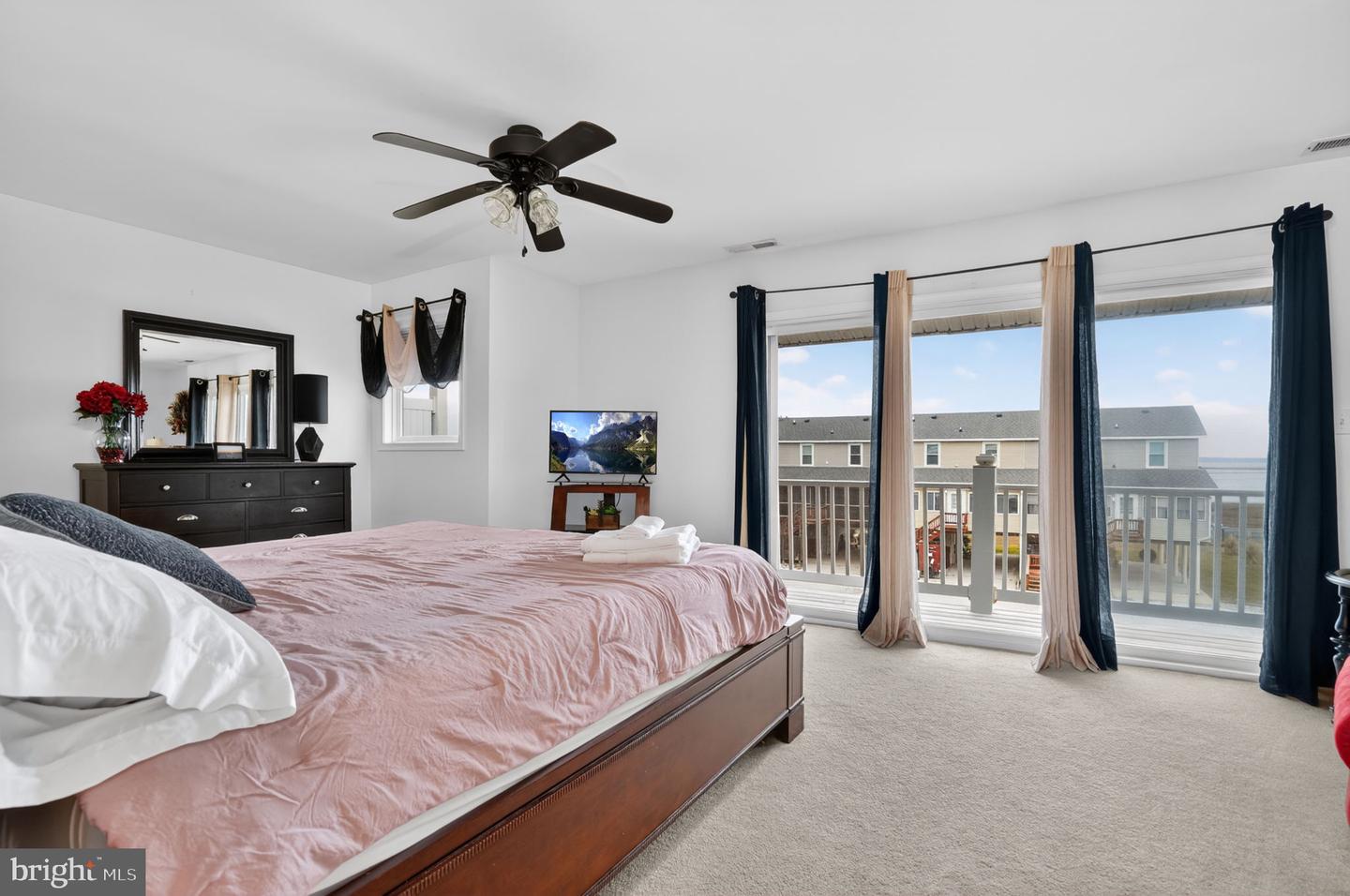 7518 DOE BAY LN, CHINCOTEAGUE ISLAND, Virginia 23336, 3 Bedrooms Bedrooms, ,2 BathroomsBathrooms,Residential,For sale,7518 DOE BAY LN,VAAC2002530 MLS # VAAC2002530