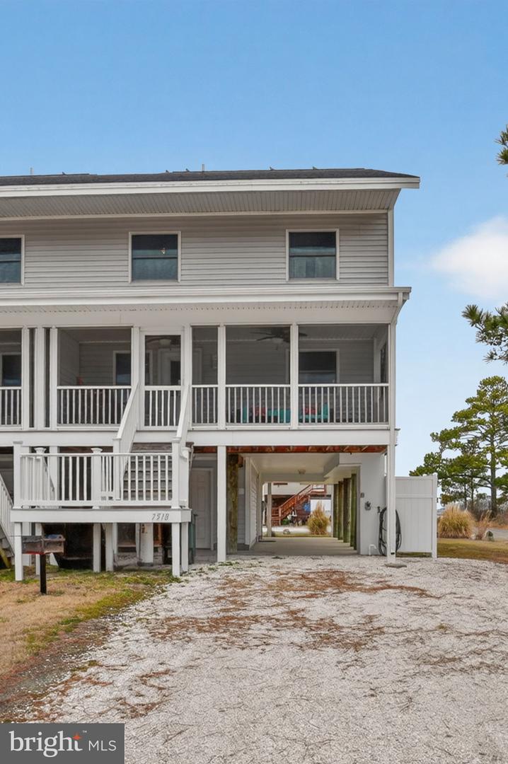 7518 DOE BAY LN, CHINCOTEAGUE ISLAND, Virginia 23336, 3 Bedrooms Bedrooms, ,2 BathroomsBathrooms,Residential,For sale,7518 DOE BAY LN,VAAC2002530 MLS # VAAC2002530