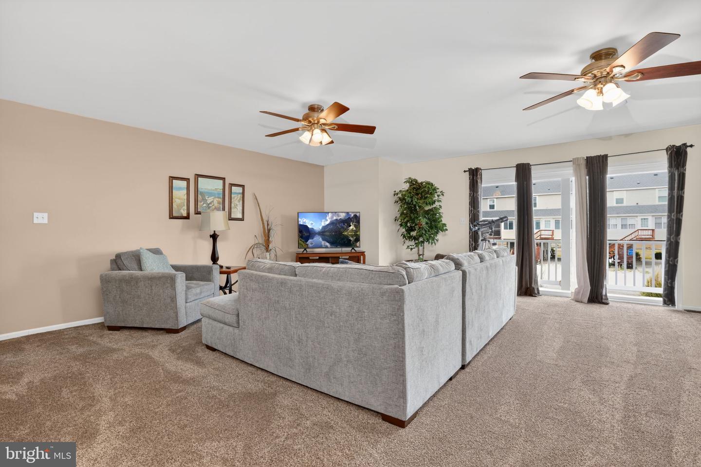 7518 DOE BAY LN, CHINCOTEAGUE ISLAND, Virginia 23336, 3 Bedrooms Bedrooms, ,2 BathroomsBathrooms,Residential,For sale,7518 DOE BAY LN,VAAC2002530 MLS # VAAC2002530