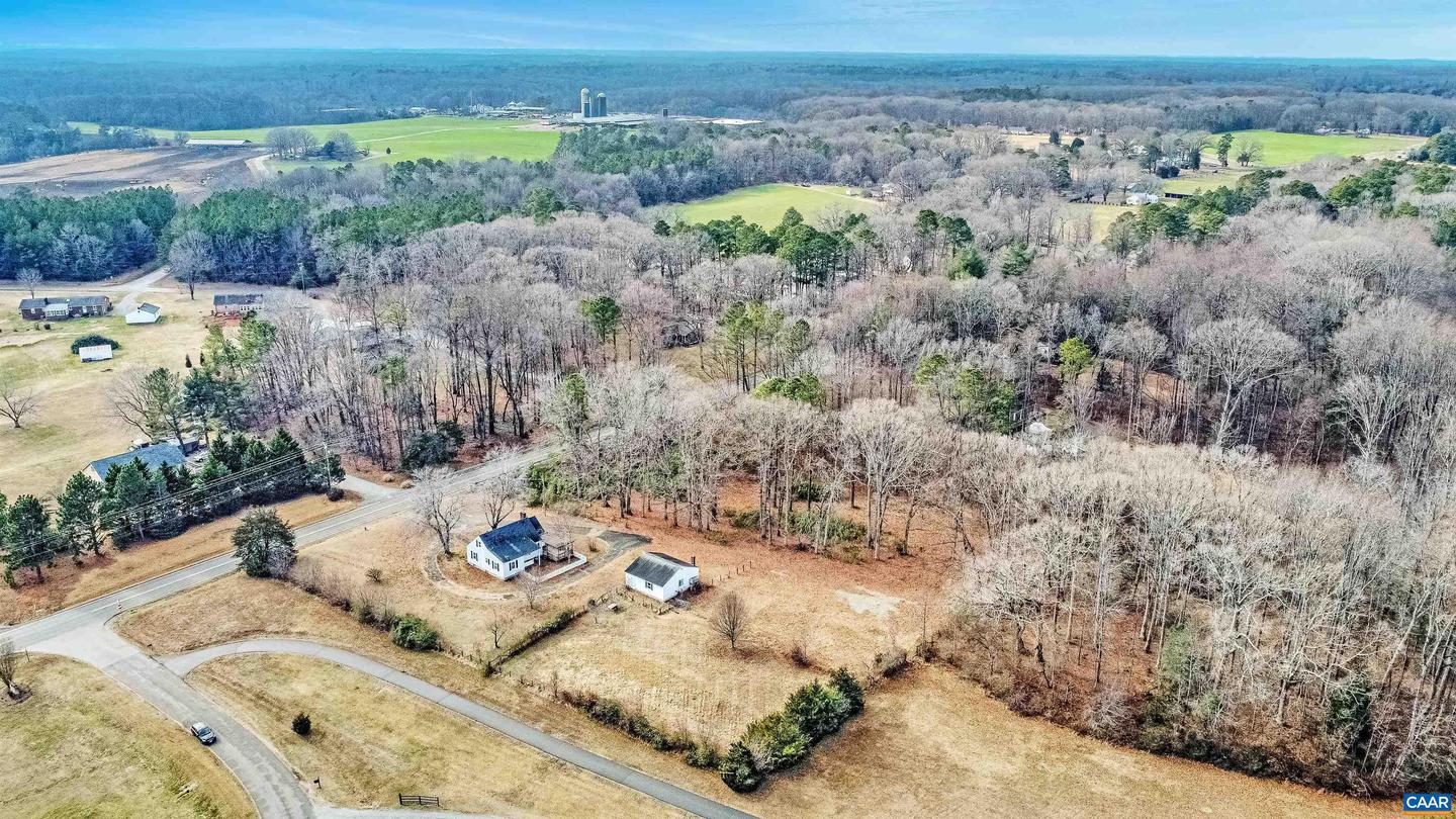 616 BROAD ST, MANAKIN, Virginia 23103, 3 Bedrooms Bedrooms, ,1 BathroomBathrooms,Residential,For sale,616 BROAD ST,672523 MLS # 672523