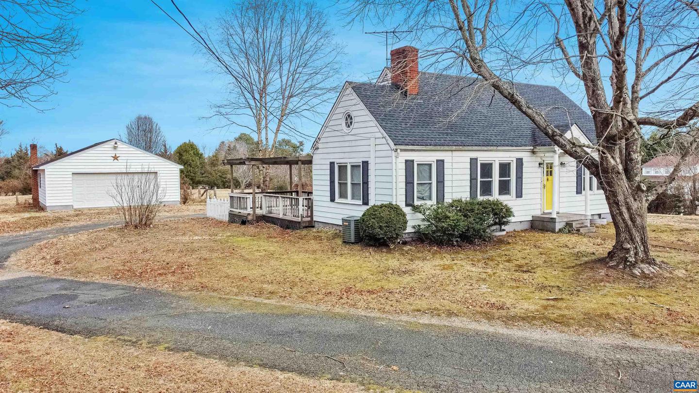 616 BROAD ST, MANAKIN, Virginia 23103, 3 Bedrooms Bedrooms, ,1 BathroomBathrooms,Residential,For sale,616 BROAD ST,672523 MLS # 672523