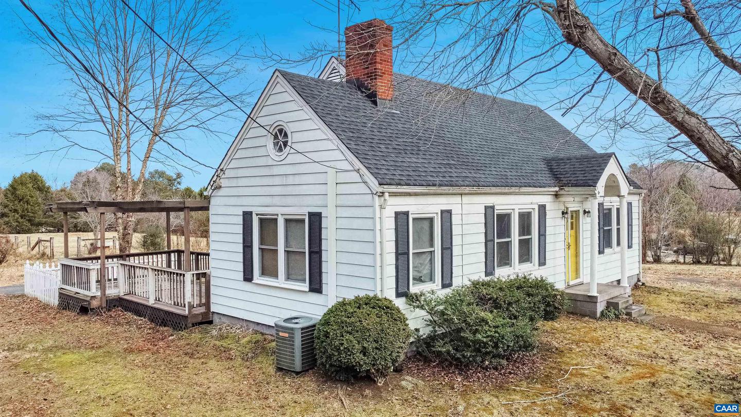 616 BROAD ST, MANAKIN, Virginia 23103, 3 Bedrooms Bedrooms, ,1 BathroomBathrooms,Residential,For sale,616 BROAD ST,672523 MLS # 672523