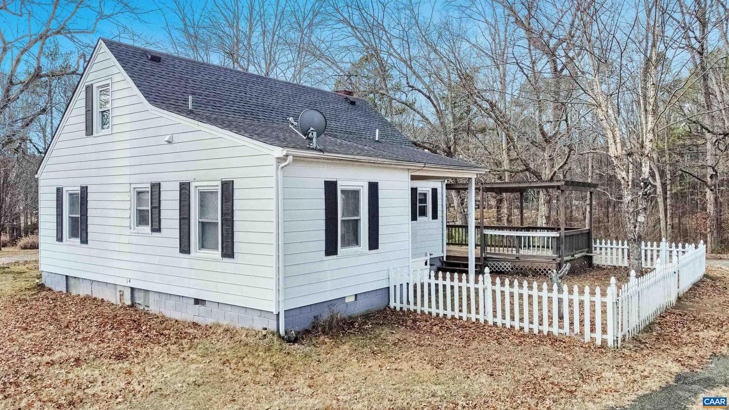 616 BROAD ST, MANAKIN, Virginia 23103, 3 Bedrooms Bedrooms, ,1 BathroomBathrooms,Residential,For sale,616 BROAD ST,672523 MLS # 672523