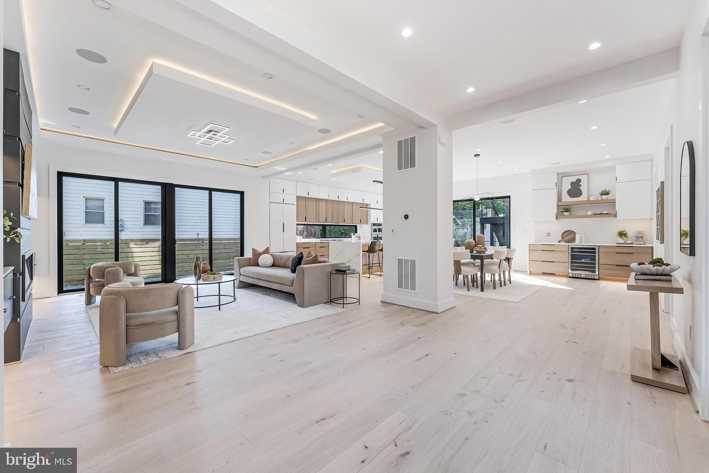 3215 COFER RD, FALLS CHURCH, Virginia 22042, 6 Bedrooms Bedrooms, ,6 BathroomsBathrooms,Residential,For sale,3215 COFER RD,VAFX2286434 MLS # VAFX2286434