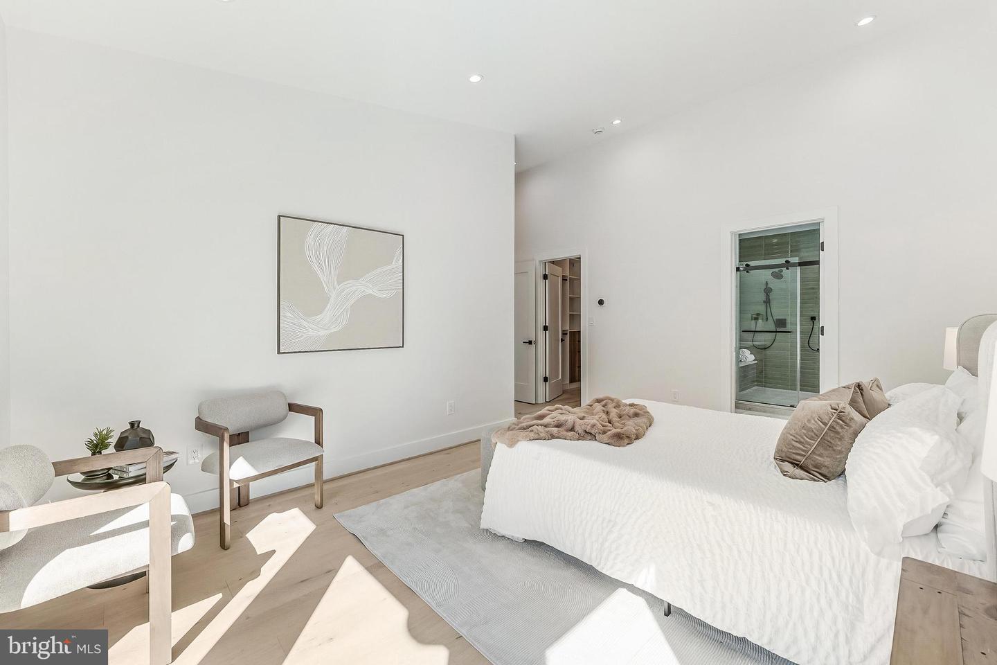 3215 COFER RD, FALLS CHURCH, Virginia 22042, 6 Bedrooms Bedrooms, ,6 BathroomsBathrooms,Residential,For sale,3215 COFER RD,VAFX2286434 MLS # VAFX2286434