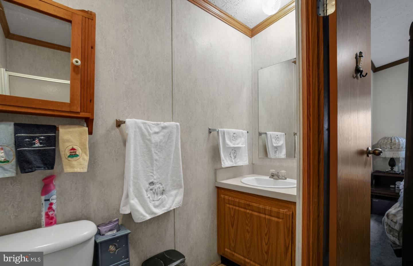 5328 MERRITT DR, CHINCOTEAGUE ISLAND, Virginia 23336, 2 Bedrooms Bedrooms, ,2 BathroomsBathrooms,Residential,For sale,5328 MERRITT DR,VAAC2002132 MLS # VAAC2002132