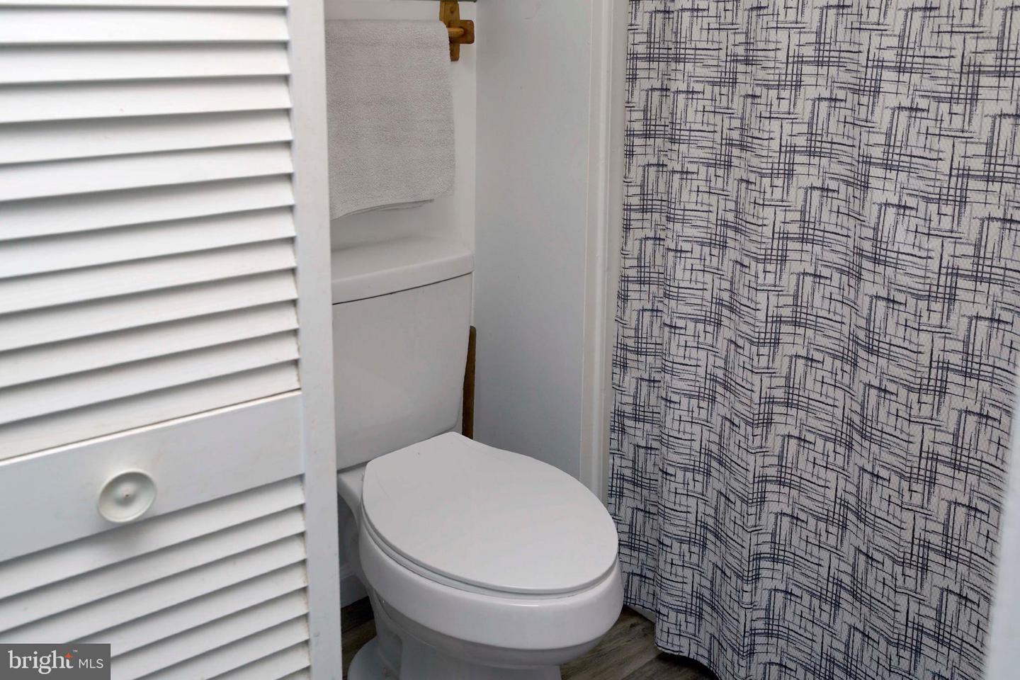 25588 SHORE MAIN DR, BLOXOM, Virginia 23308, 3 Bedrooms Bedrooms, ,2 BathroomsBathrooms,Residential,For sale,25588 SHORE MAIN DR,VAAC2002268 MLS # VAAC2002268