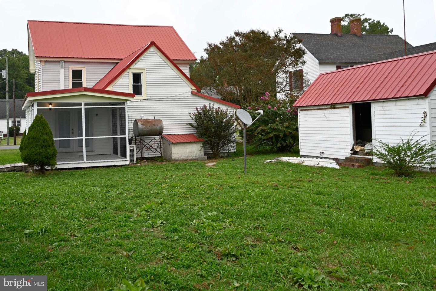 25588 SHORE MAIN DR, BLOXOM, Virginia 23308, 3 Bedrooms Bedrooms, ,2 BathroomsBathrooms,Residential,For sale,25588 SHORE MAIN DR,VAAC2002268 MLS # VAAC2002268